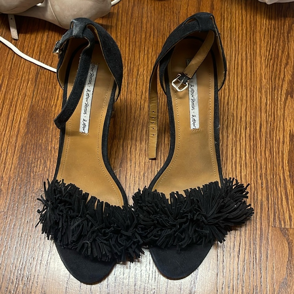 & Other Stories Heels